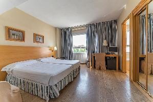 Hotel Infanta Mercedes 