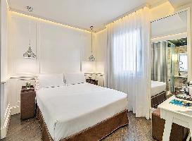 Hotel H10 Universitat Hotel H10 Universitat