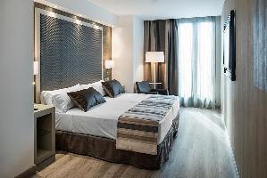 Hotel Catalonia Square 